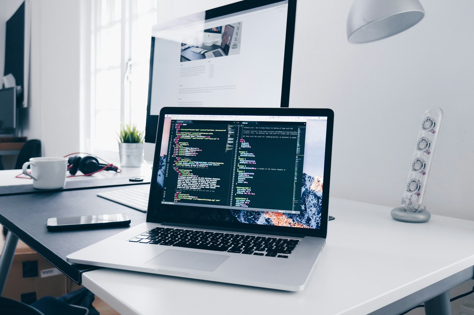Laptop and endpoint workspace